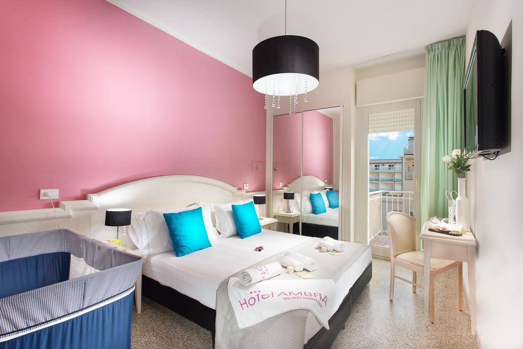 Hotel Ambra Milano Marittima Exterior photo