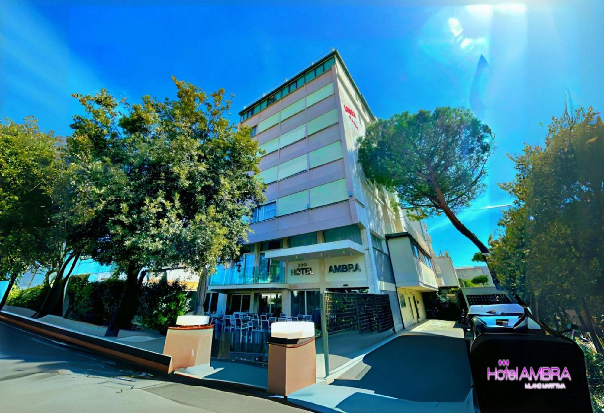 Hotel Ambra Milano Marittima Exterior photo