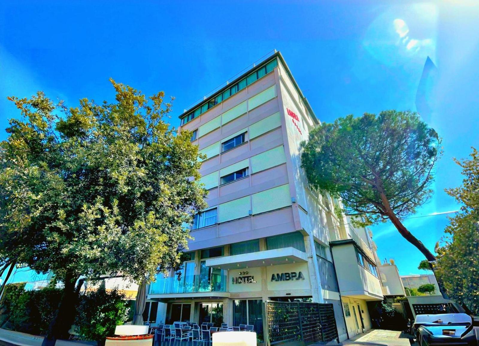 Hotel Ambra Milano Marittima Exterior photo