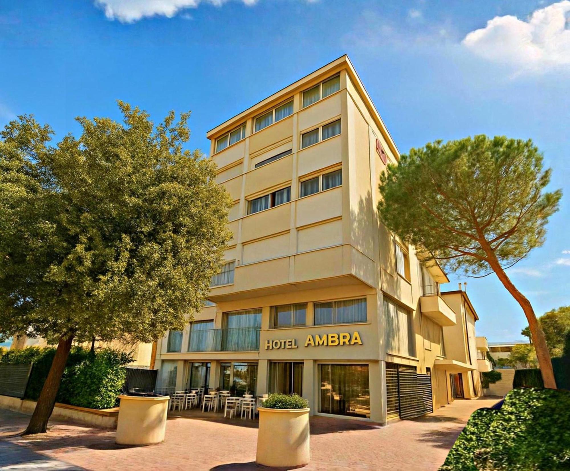 Hotel Ambra Milano Marittima Exterior photo